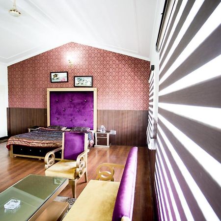 เตหริ คลับ แอนด์ รีสอร์ต Hotel Chamba  ภายนอก รูปภาพ