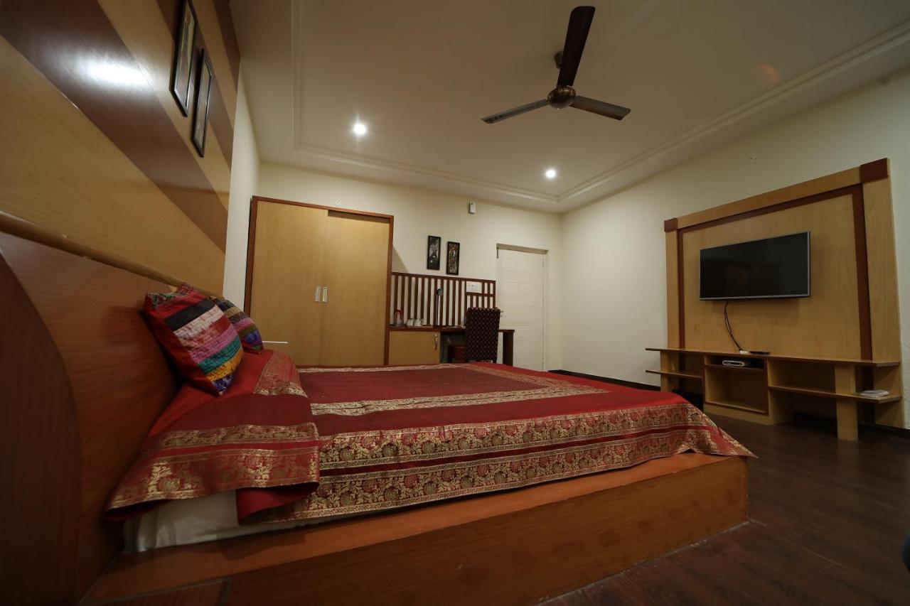 เตหริ คลับ แอนด์ รีสอร์ต Hotel Chamba  ภายนอก รูปภาพ
