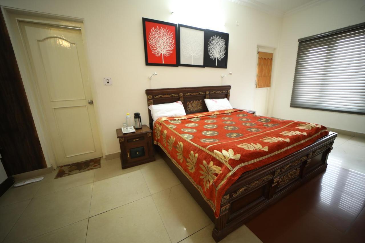 เตหริ คลับ แอนด์ รีสอร์ต Hotel Chamba  ภายนอก รูปภาพ
