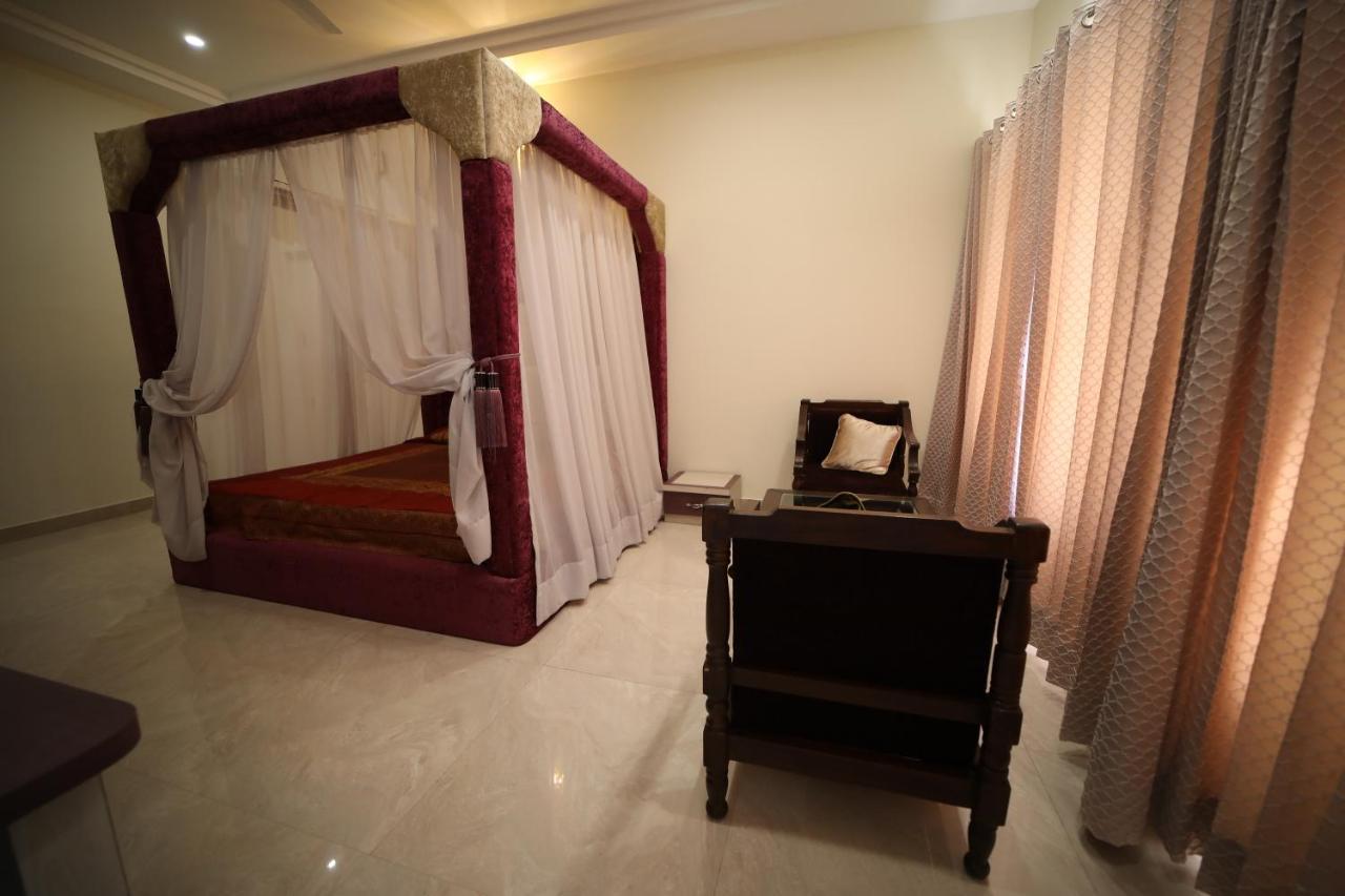 เตหริ คลับ แอนด์ รีสอร์ต Hotel Chamba  ภายนอก รูปภาพ